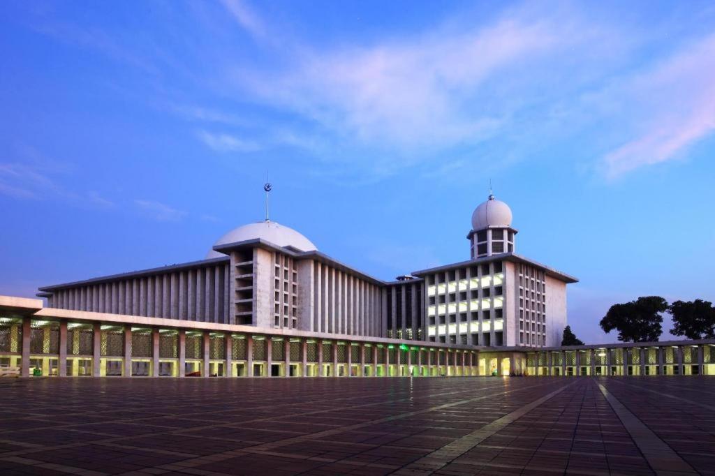 Super Oyo 91074 Stariez Senen Syariah Hotel Jakarta Kültér fotó
