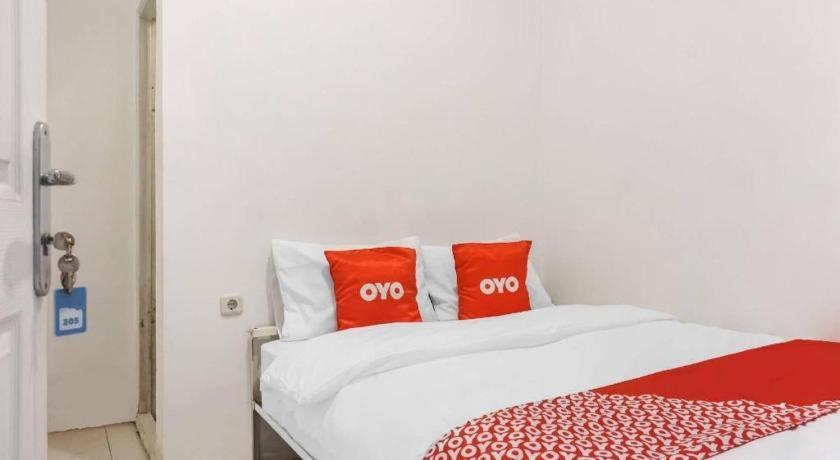 Super Oyo 91074 Stariez Senen Syariah Hotel Jakarta Kültér fotó